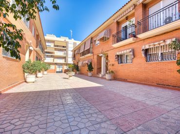 Reihenhaus mit Balkon zum Verkauf in Calle Calle Pedro Maltes