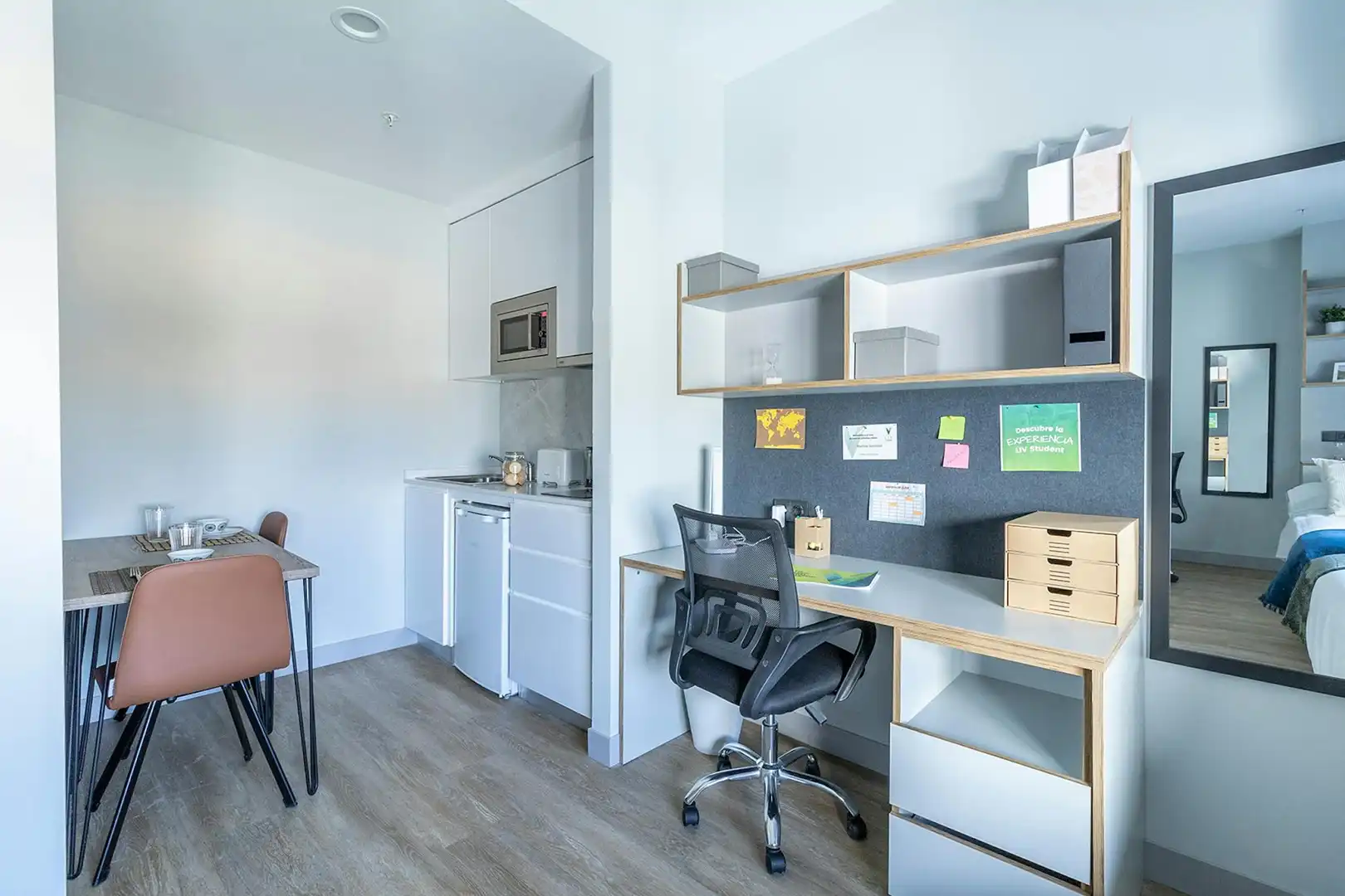 Schlafzimmer von Wohnung zur Miete in Sevilla mit Klimaanlage