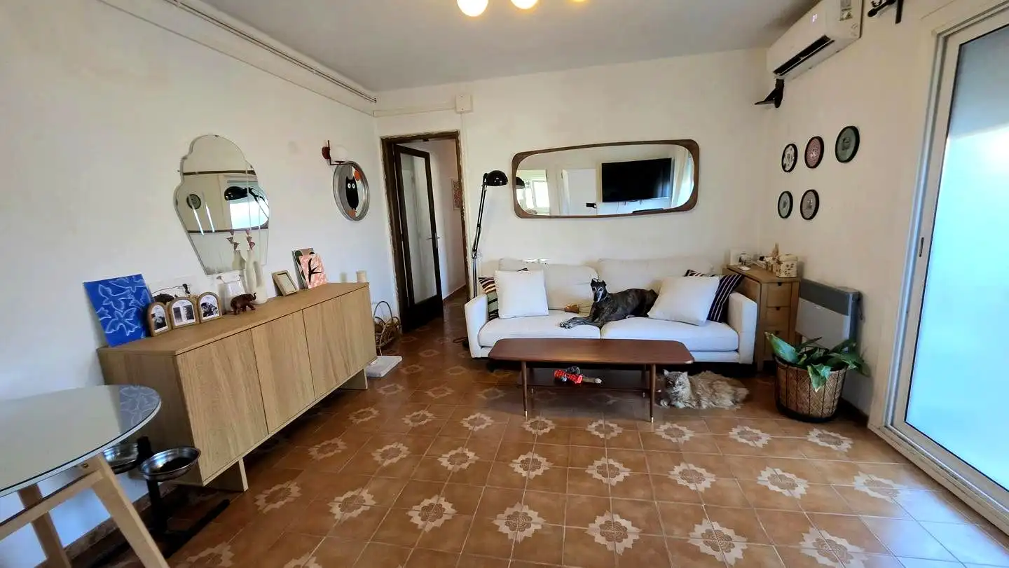 Sala de estar de Piso en venta en Terrassa con Aire acondicionado, Trastero y Balcón