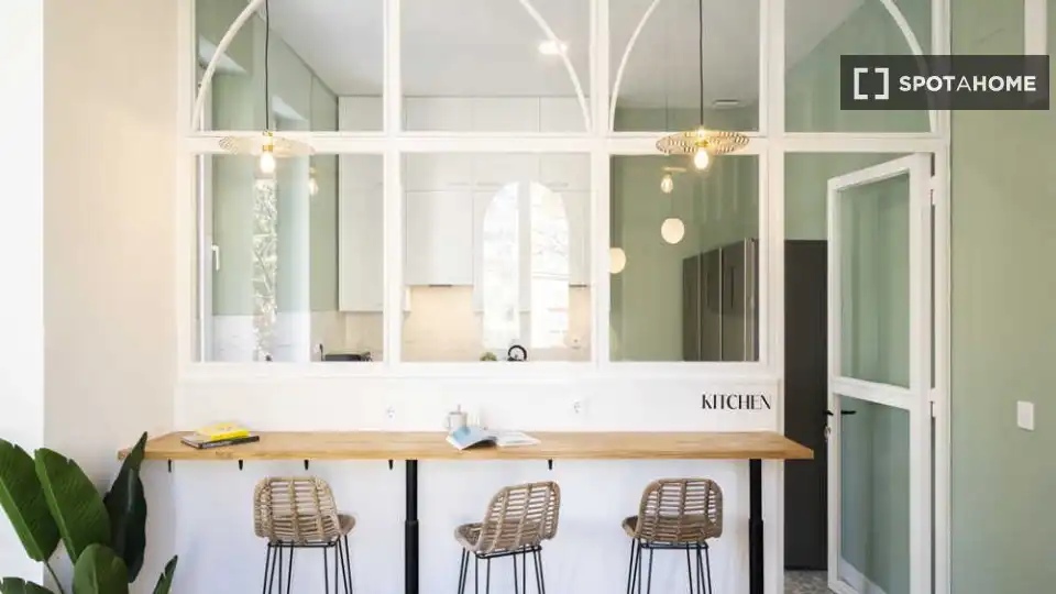 Kitchen of Flat for share in Madrid  with Air Conditioner, Terrace and Furnished