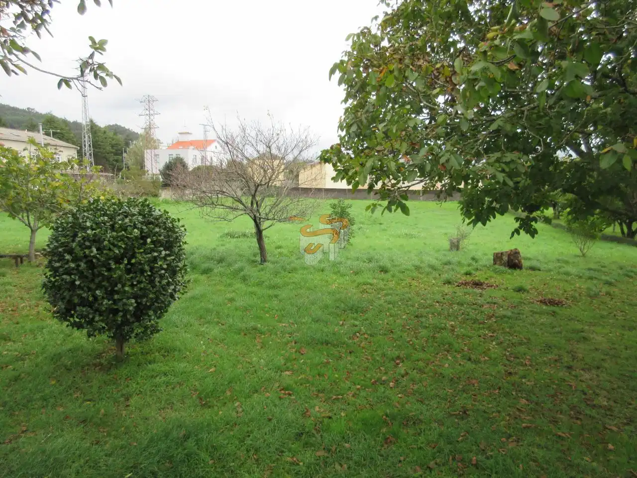 Country house zum Verkauf in Ferrol mit Privatgarten und Möbliert