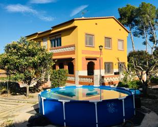 Piscina de Casa o xalet en venda en Corbera de Llobregat amb Aire condicionat i Terrassa