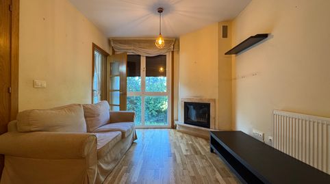Foto 2 de Casa adosada en venta en Travesía de Montouto, Teo, A Coruña