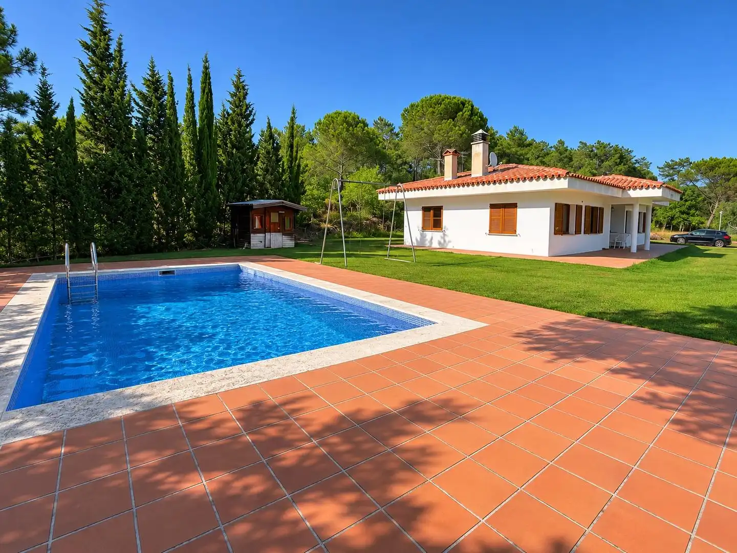 Piscina de Casa o xalet en venda en Llambilles amb Calefacció, Jardí privat i Piscina