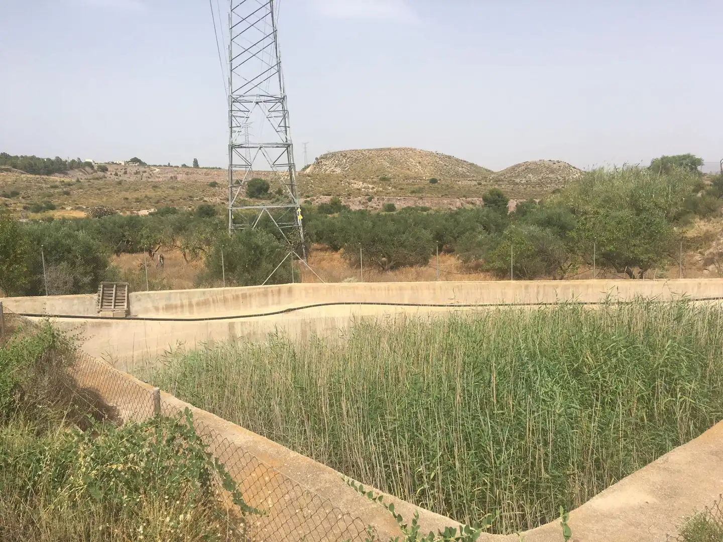 Country house zum Verkauf in Lorca mit Privatgarten und Schwimmbad