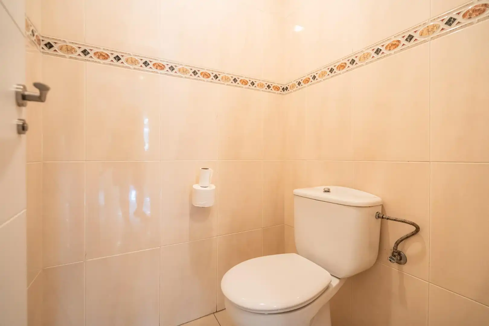 Badezimmer von Büro zum Verkauf in Madrid mit Klimaanlage und Heizung