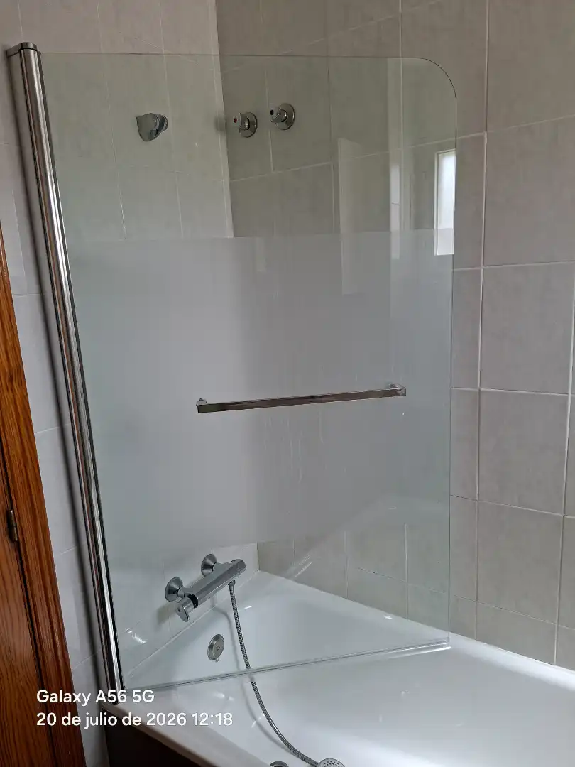 Bathroom of Flat for rent in Cenes de la Vega  with Air Conditioner, Furnished and Oven