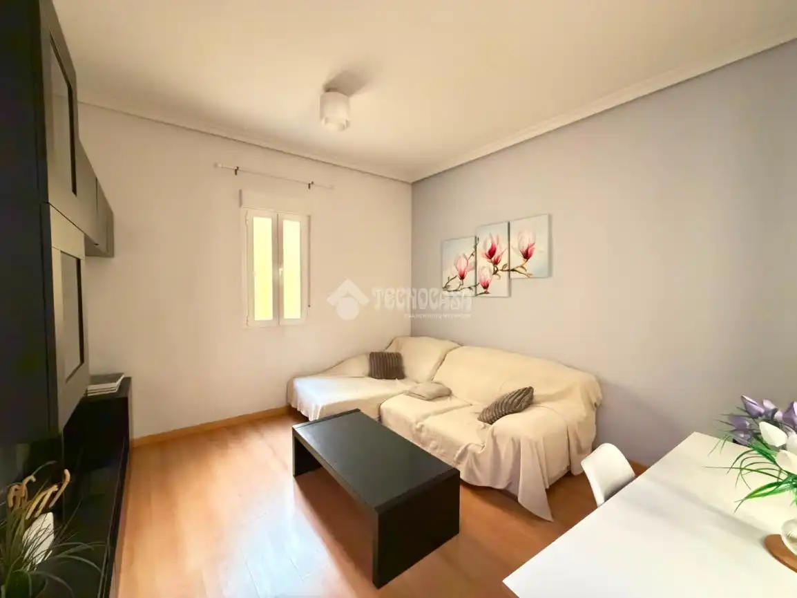 Living room of Flat for sale in Madrid  with Heating
