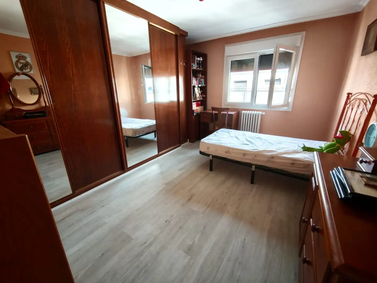 Bedroom of Flat for rent in Albacete  with Heating, Furnished and Balcony