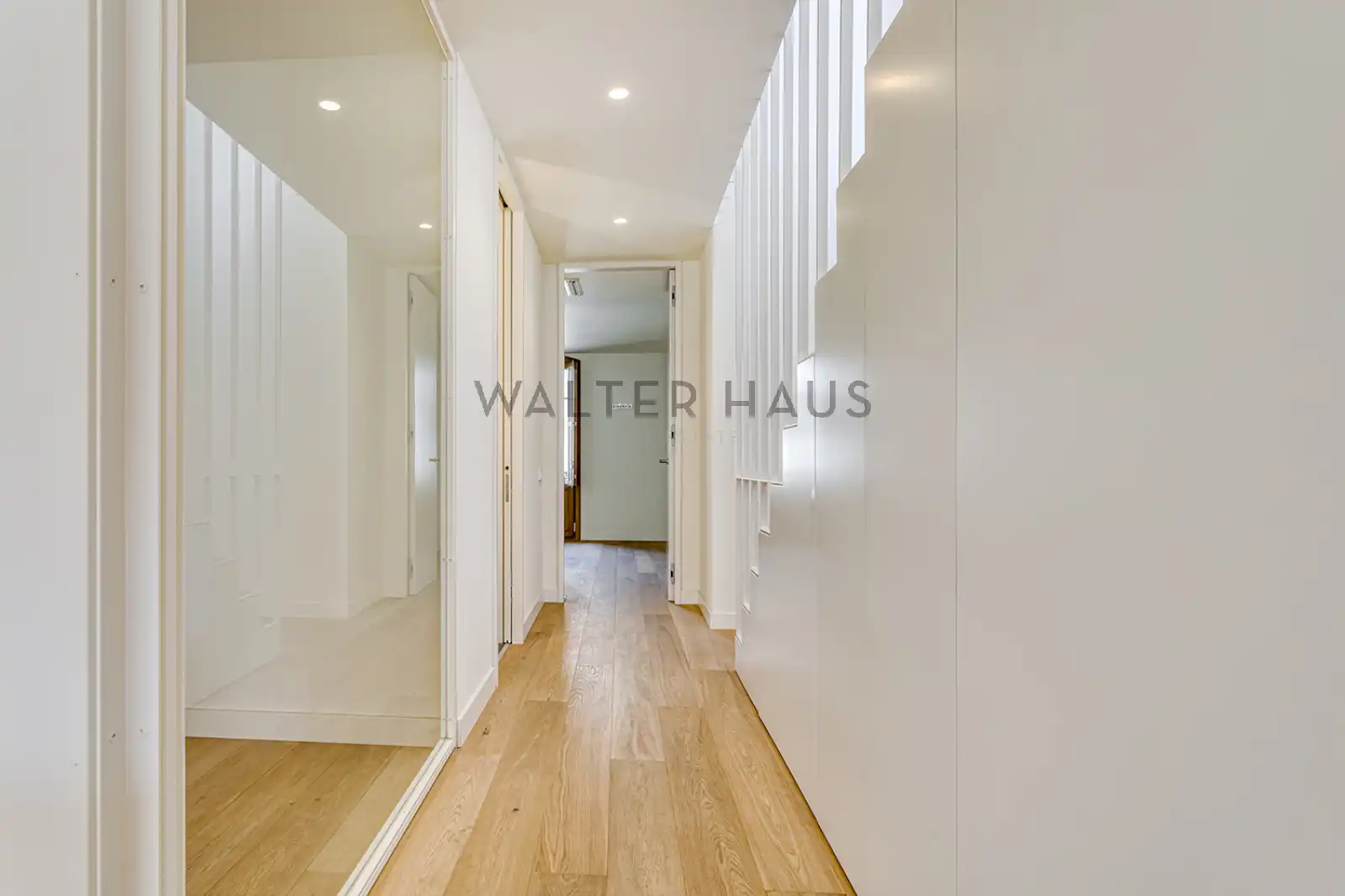 Penthouse with terrace for sale in Carrer de Pau Claris, imagen 13