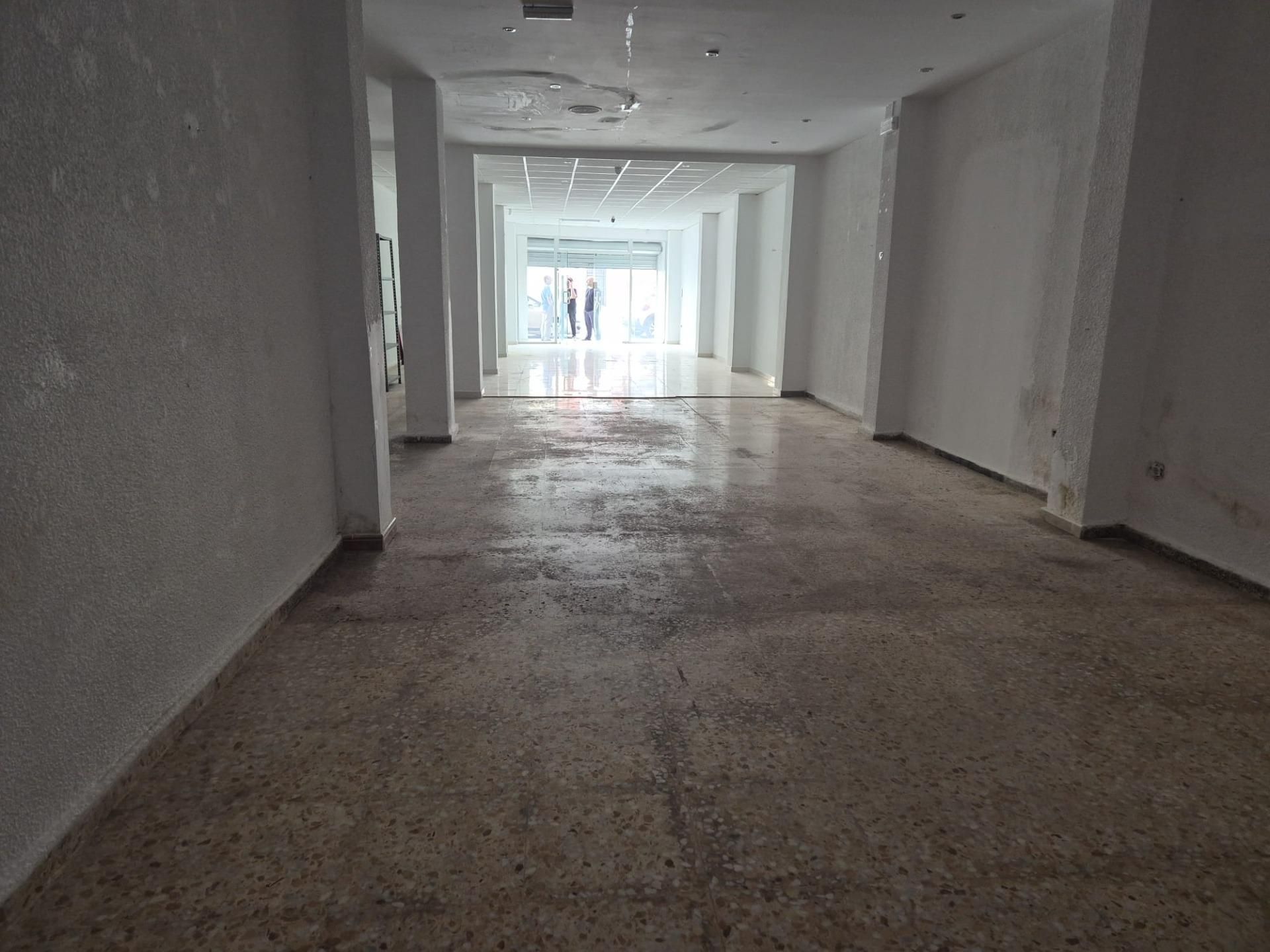 Local en venta en Llíria con Terraza