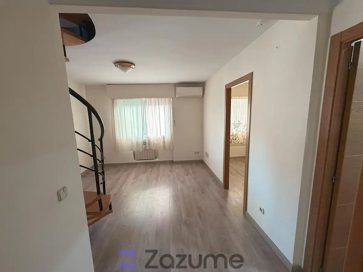 Maisonette zur Miete in Madrid mit Klimaanlage, Heizung und Parkett