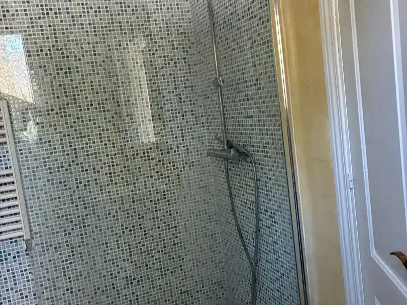Bathroom of Flat for rent in Boadilla del Monte  with Private garden, Parquet flooring and Furnished