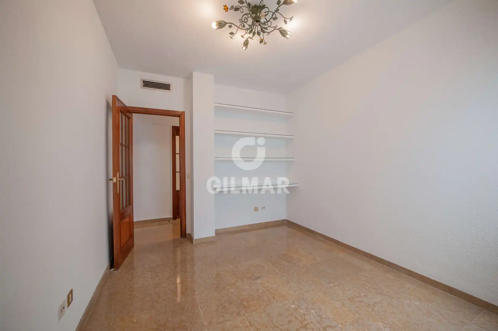 Habitación de Piso de alquiler en Sevilla con Calefacción y Balcón