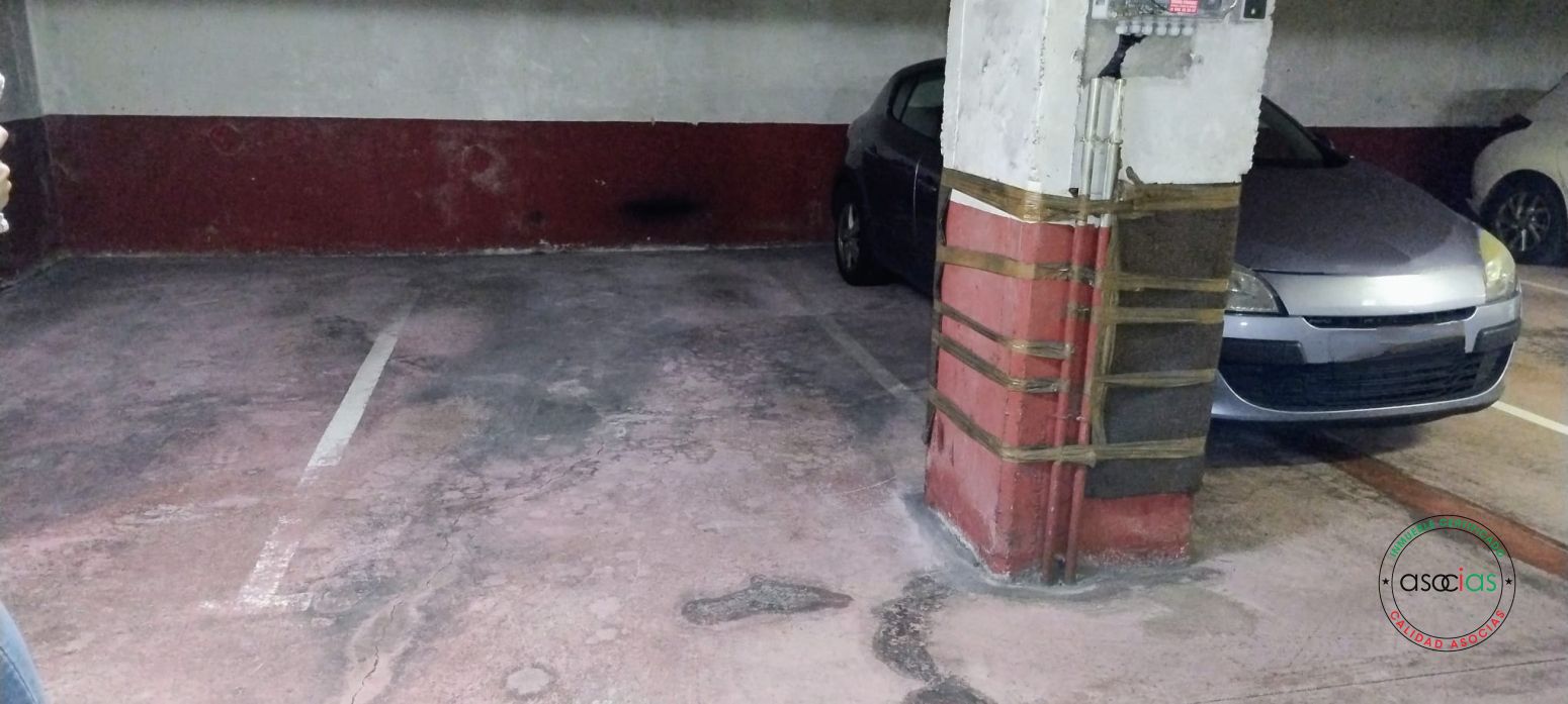 Aparcament de Garatge en venda en Gijón 