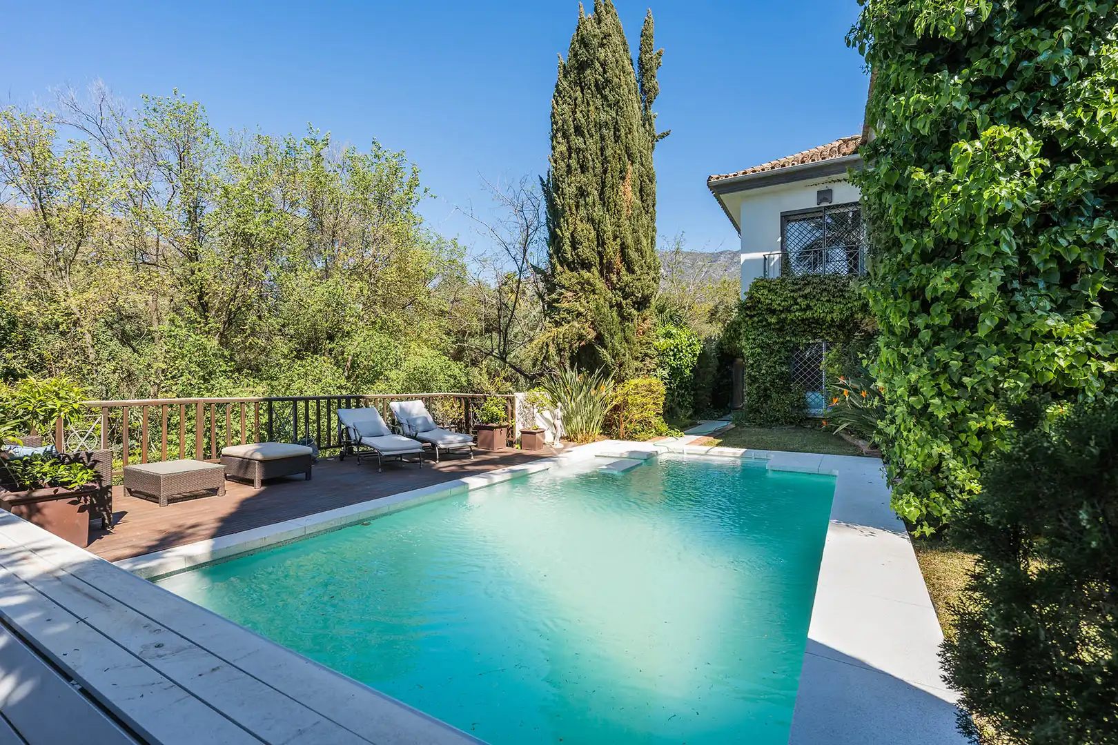 Chalet con piscina en venta en Milla de Oro, imagen 14