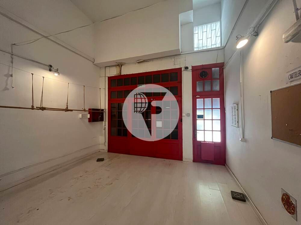 Premises for sale in  Barcelona Capital