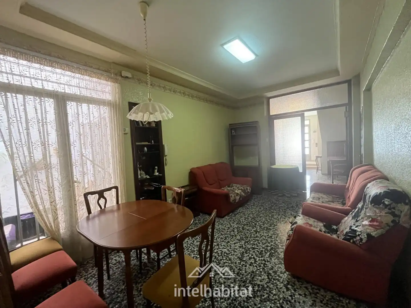 Sala d'estar de Casa o xalet en venda en Benifaió amb Calefacció, Terrassa i Moblat