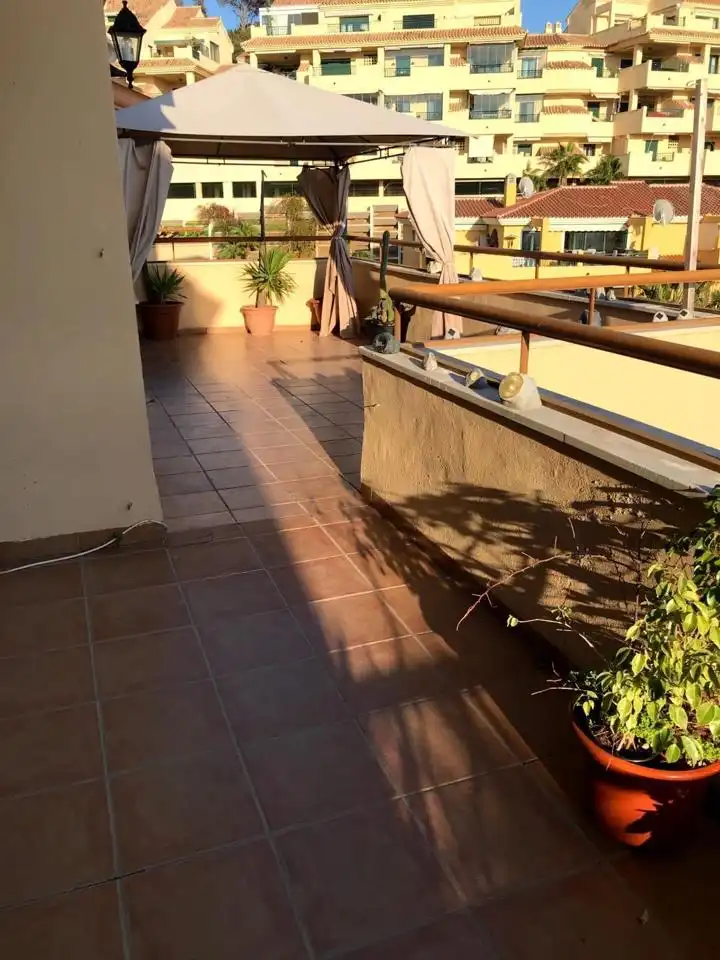 Terraza de Dúplex de alquiler en Benalmádena con Aire acondicionado y Terraza