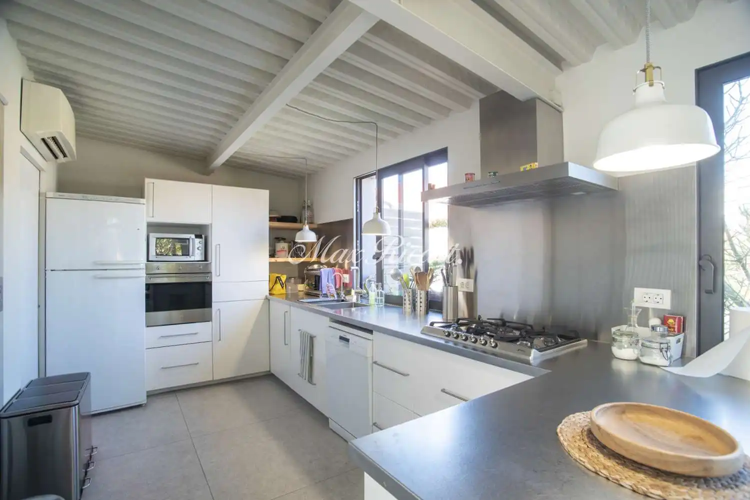 Küche von Büro zur Miete in Barcelona mit Klimaanlage, Heizung und Terrasse