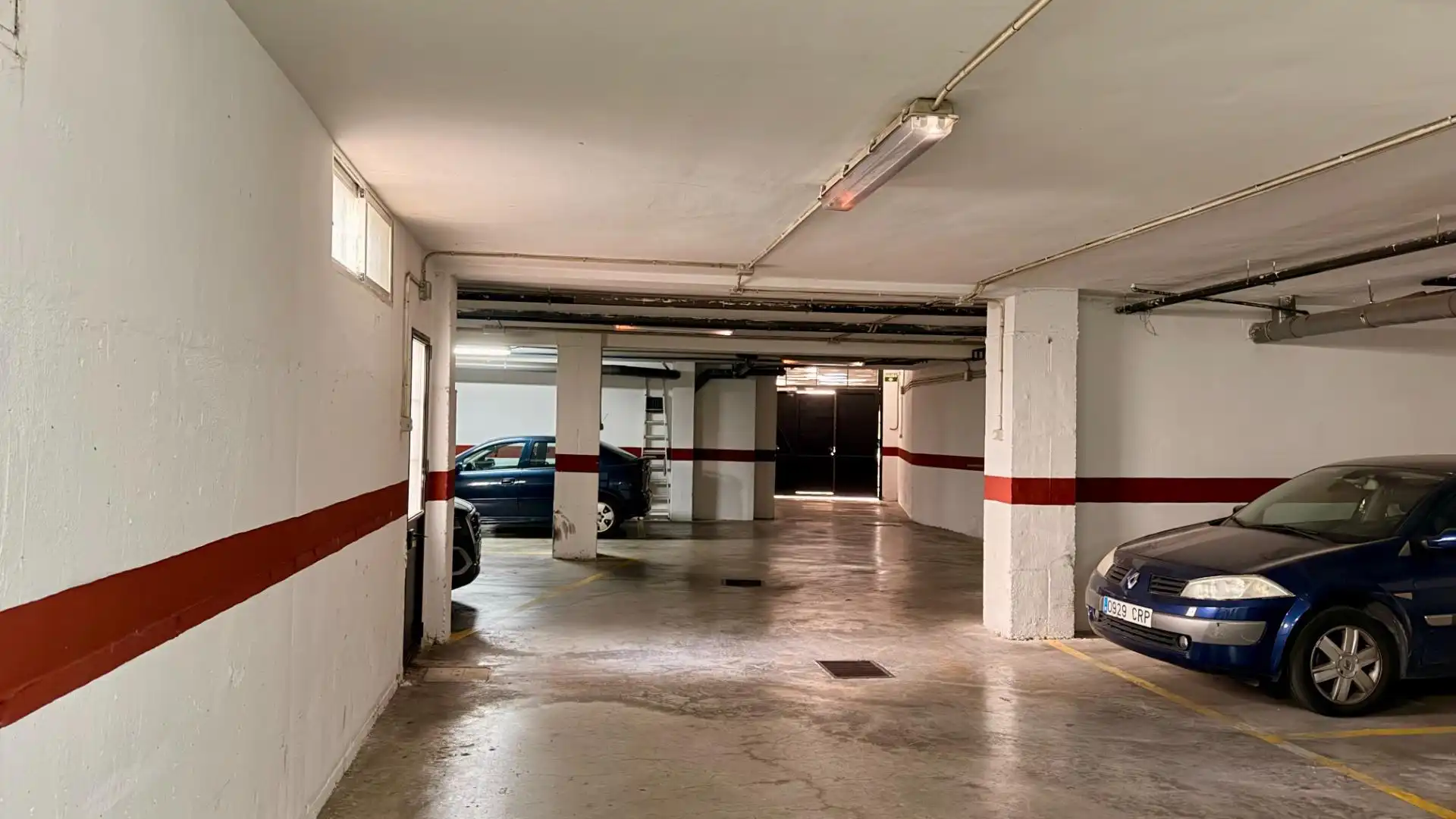 Garage zur Miete in Calle REAL, La Zubia Ciudad