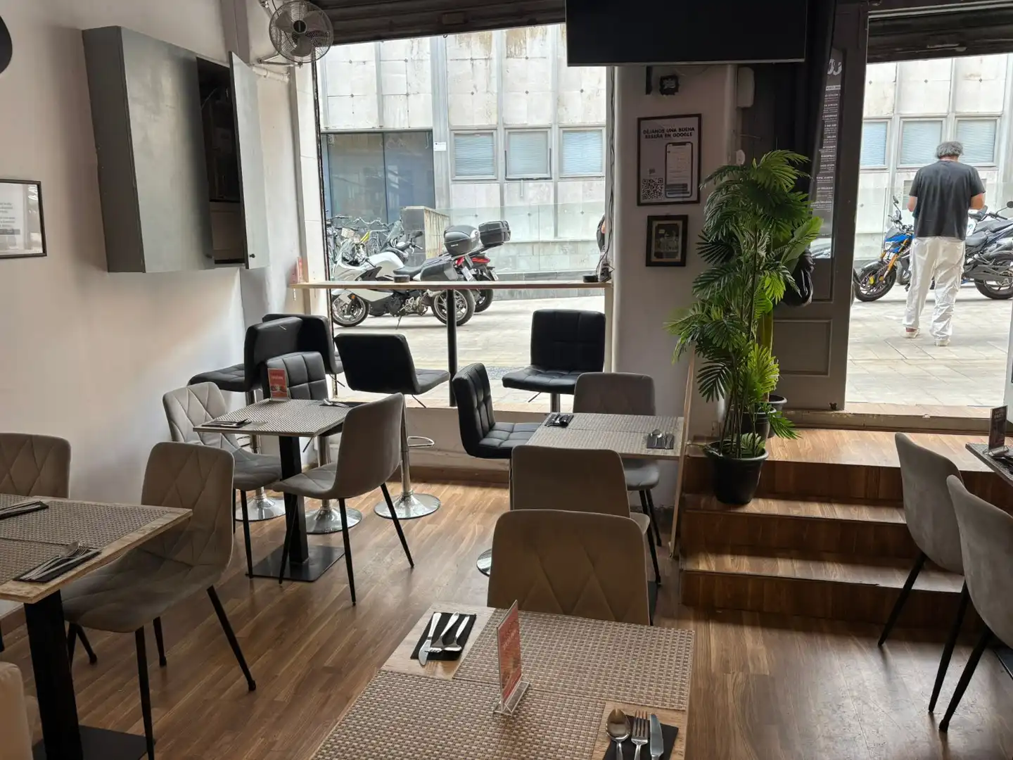 Business premises for transfer in Ciutat Vella, imagen 4