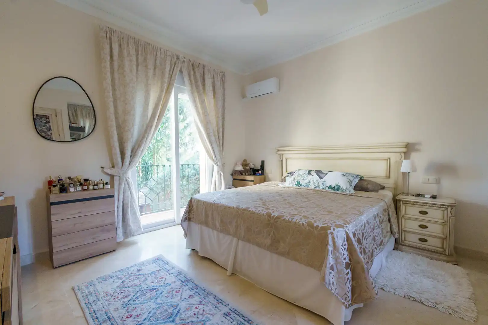 Habitación de Casa o chalet en venta en Marbella con Aire acondicionado, Jardín privado y Terraza