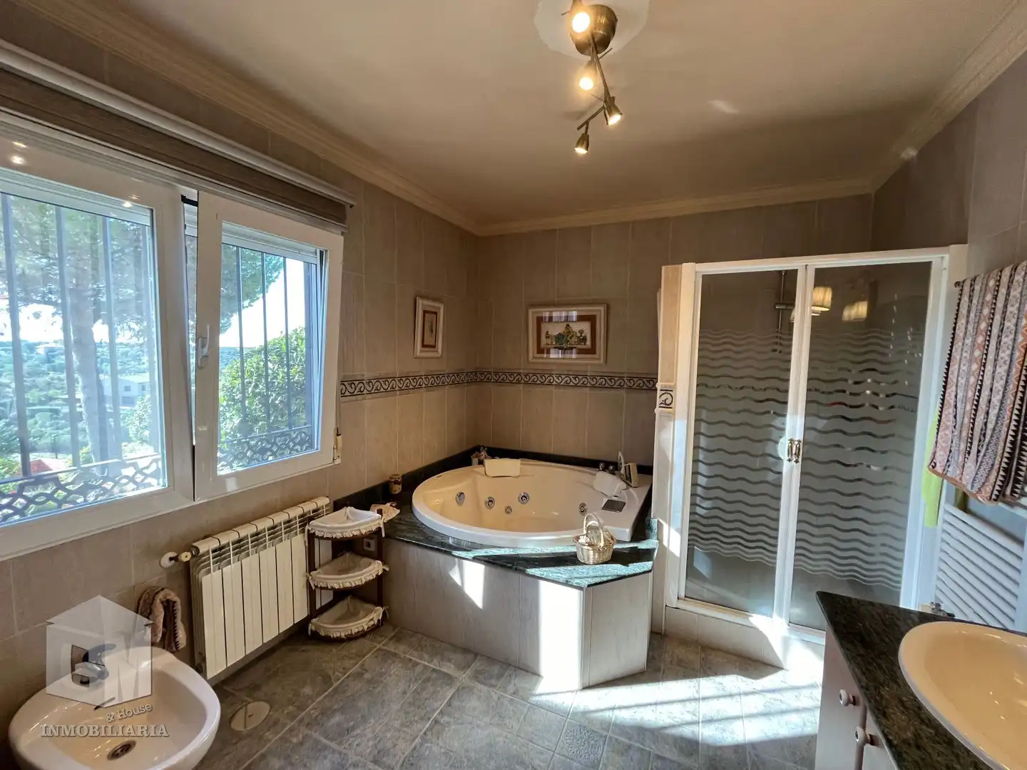 Baño de Casa o chalet de alquiler en Batres con Aire acondicionado, Calefacción y Jardín privado