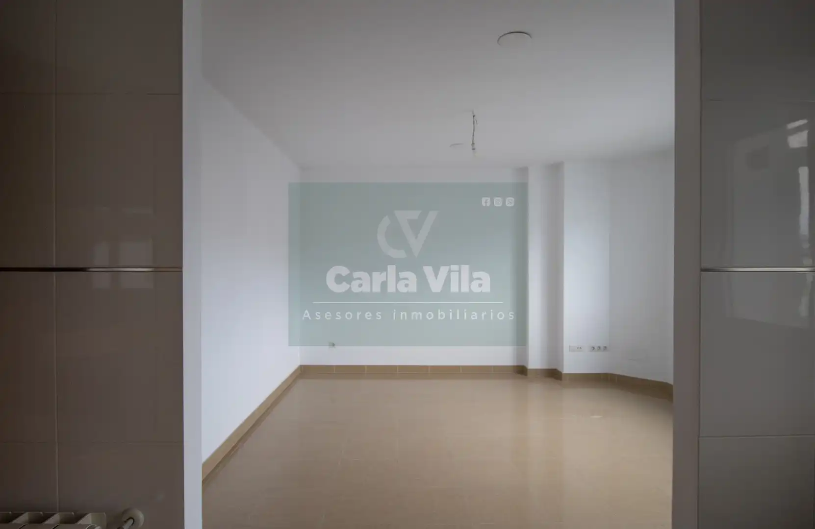 Habitación de Dúplex en venta en Lugo con Calefacción, Parquet y Terraza