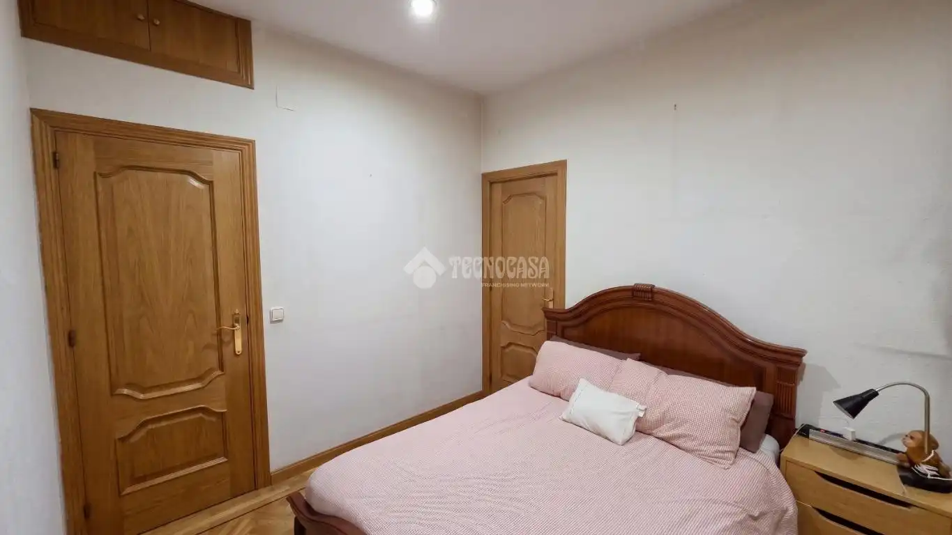 Schlafzimmer von Wohnung zum Verkauf in Madrid mit Heizung und Parkett