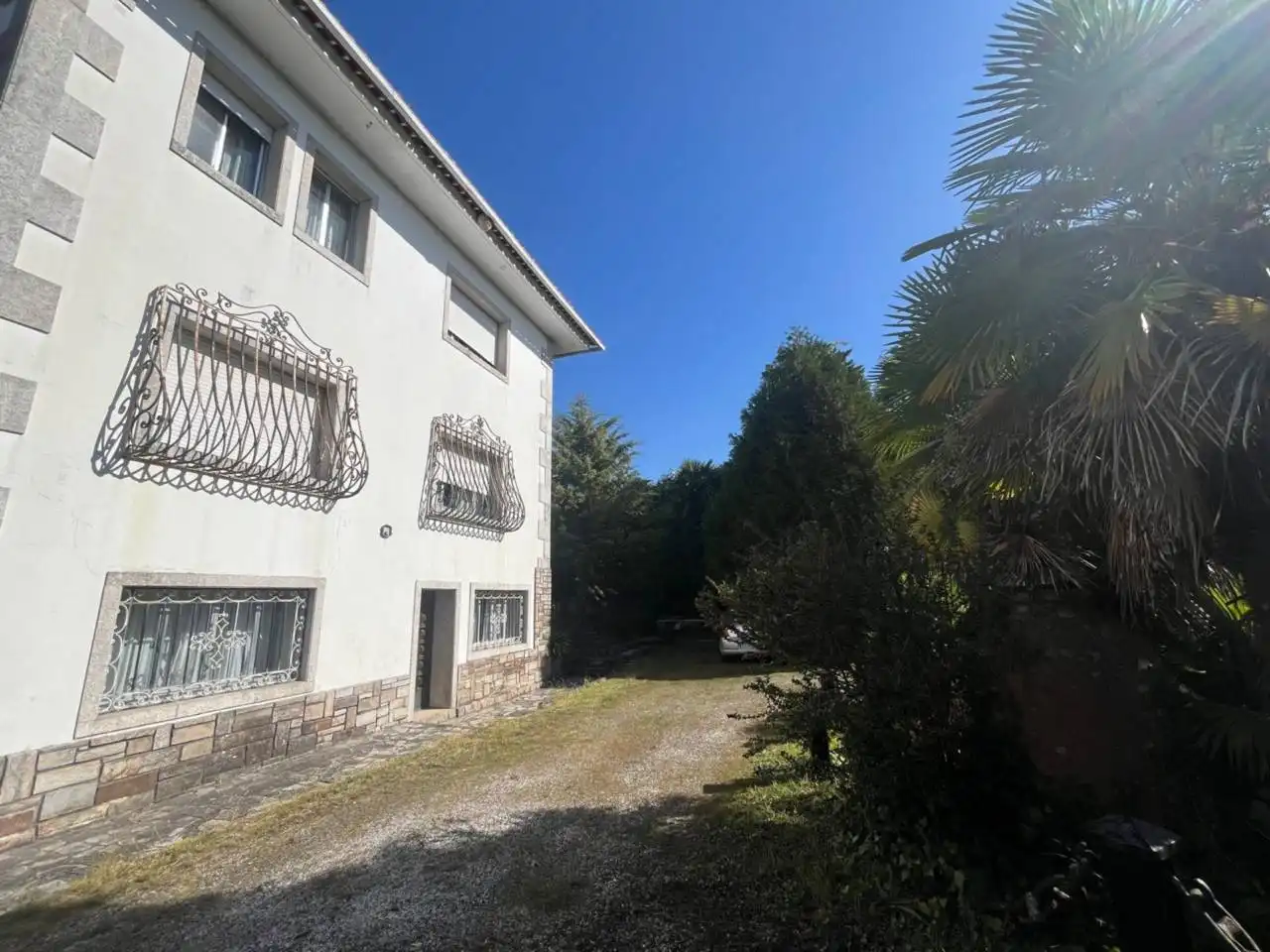 Exterior view of Houses for sale in Santiago de Compostela   with Heating, Private garden and Parquet flooring