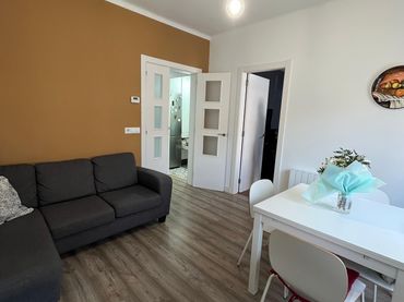 Wohnung mit Balkon zum Verkauf in Sagnier - Plaça de Catalunya