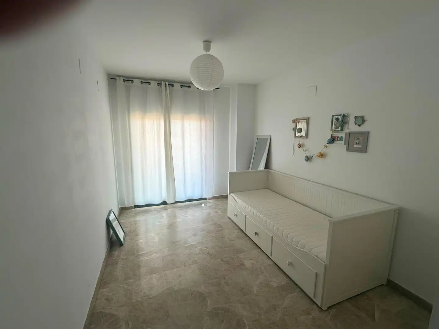 Bedroom of Flat for rent in Paterna