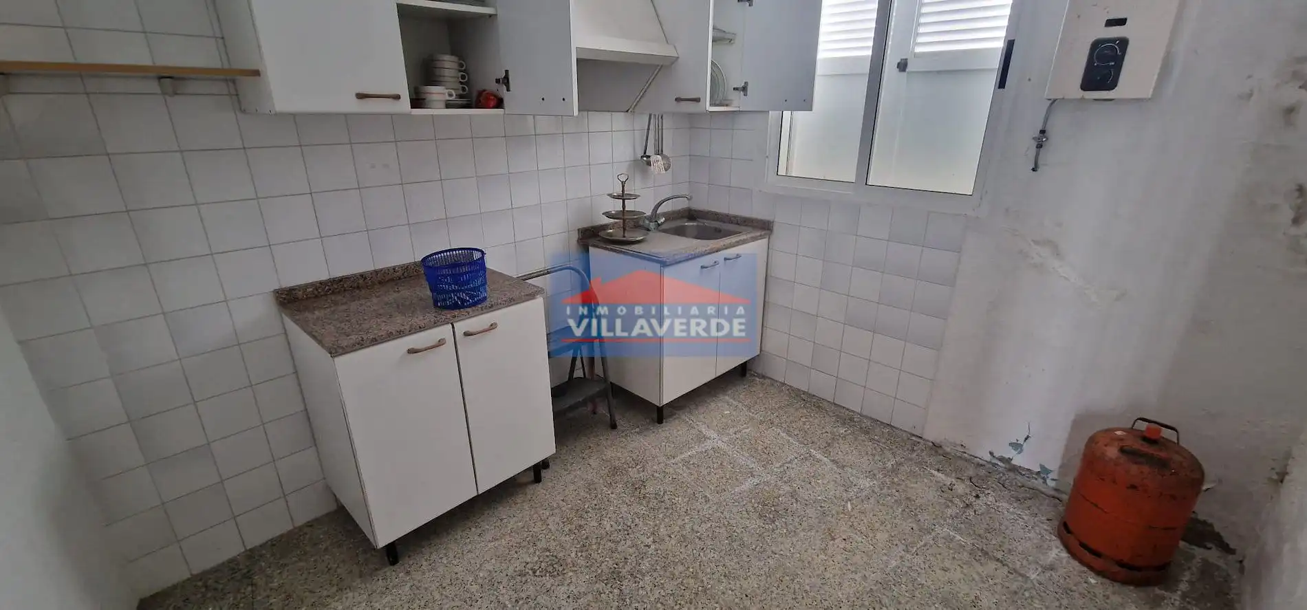 Cuina de Casa o xalet en venda en Cangas 