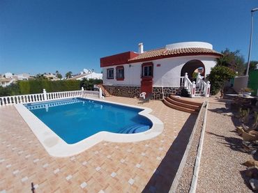 Villa avec piscine à vendre à Callizo San Sebastián 31