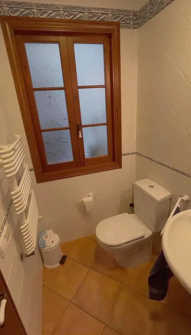 Baño de Casa adosada en venta en Alaior con Aire acondicionado, Calefacción y Jardín privado
