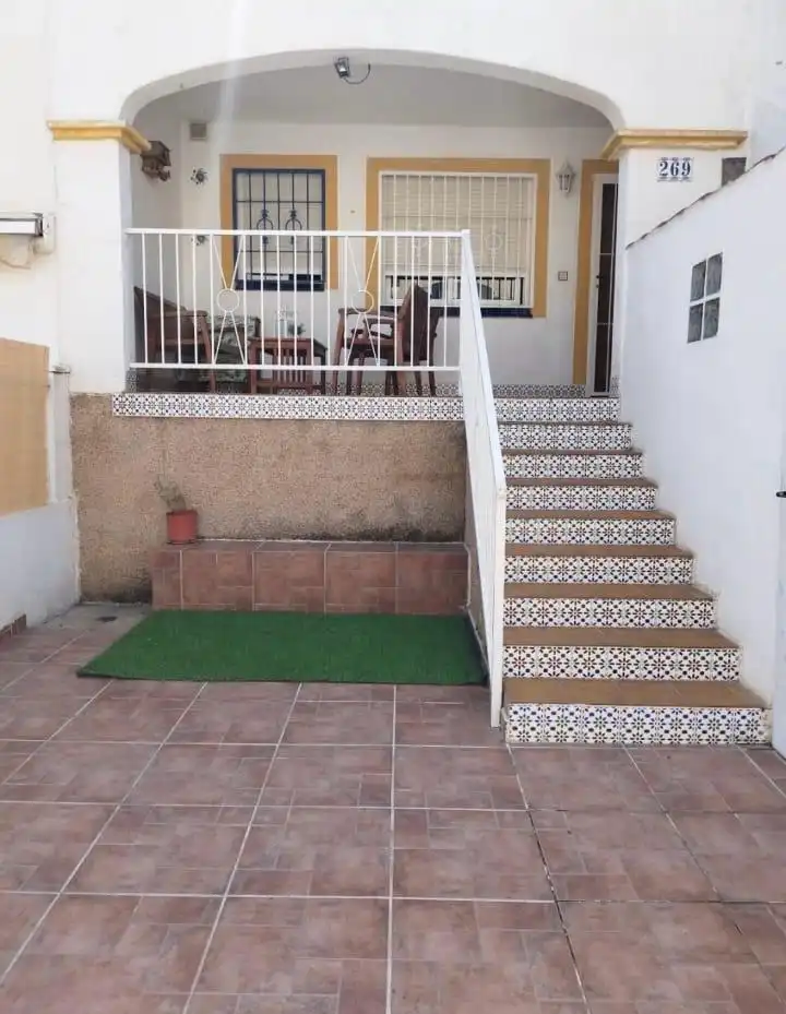 Villa con piscina in affitto a Gran Alacant