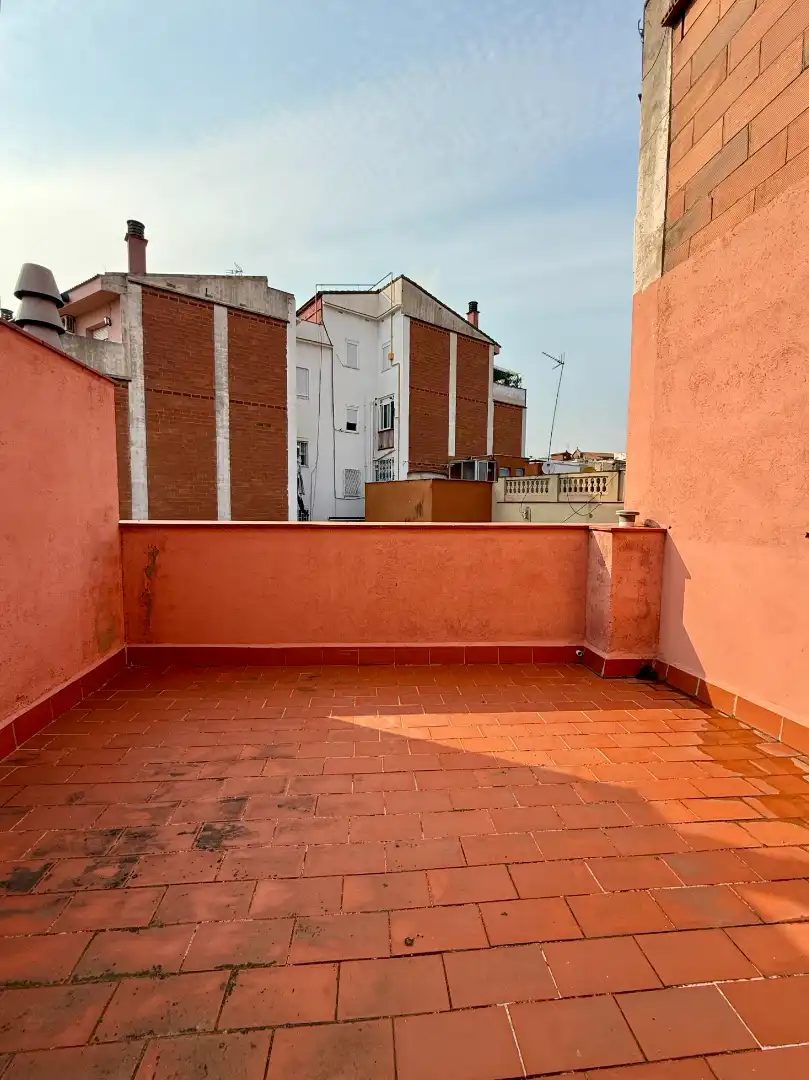 Terrassa de Casa adosada en venda en Barcelona amb Aire condicionat, Calefacció i Jardí privat