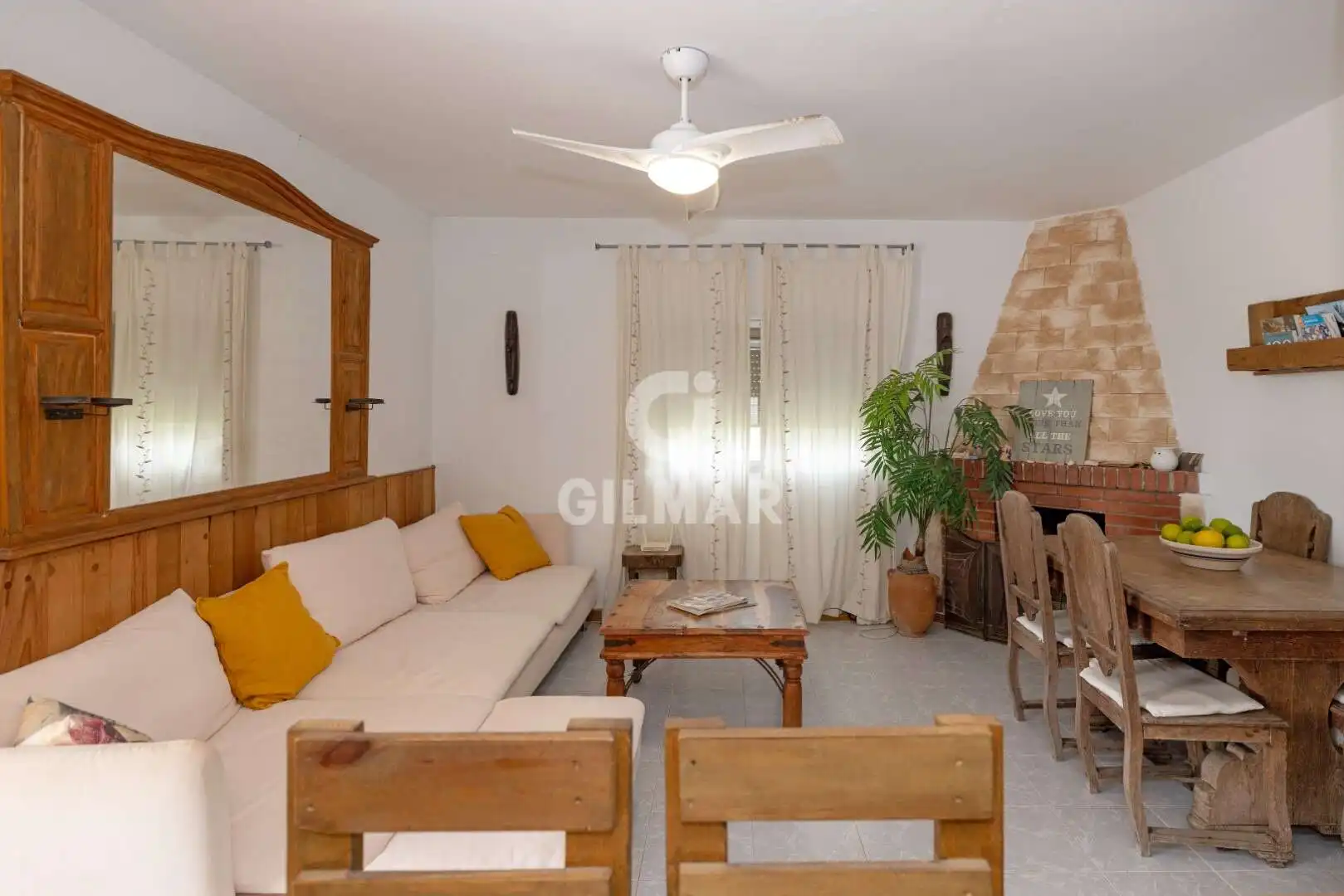 Sala d'estar de Casa o xalet en venda en Chiclana de la Frontera amb Jardí privat i Piscina