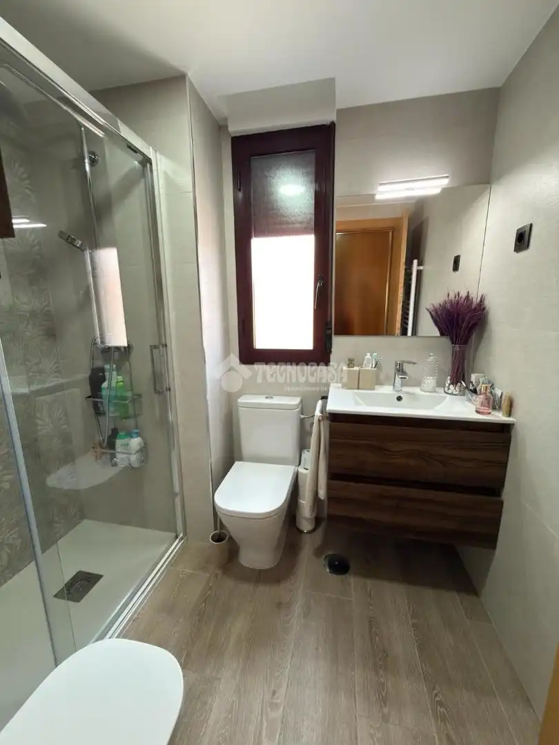 Bathroom of Houses for sale in Valdemoro  with Terrace, Storage room and Swimming Pool