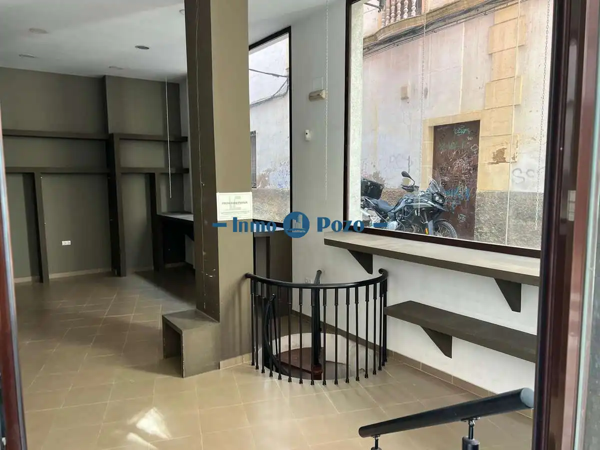 Local comercial en venda a Almendralejo, imagen 7