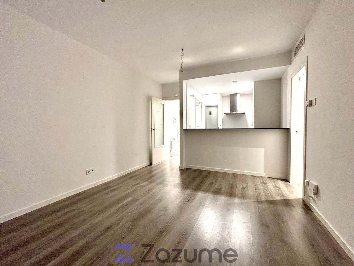 Dormitori de Apartament de lloguer en  Zaragoza Capital amb Aire condicionat, Calefacció i Parquet