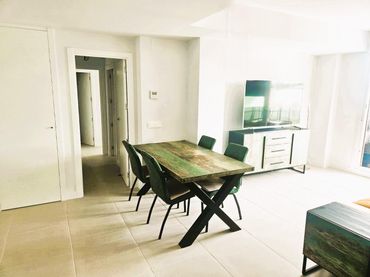 Apartamento con balcón en venta en Estepona Pueblo