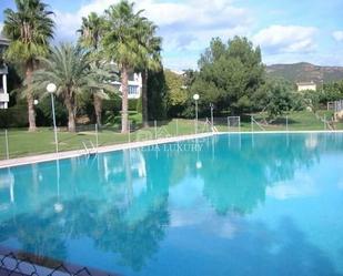 Piscina de Apartament de lloguer en Puçol amb Balcó