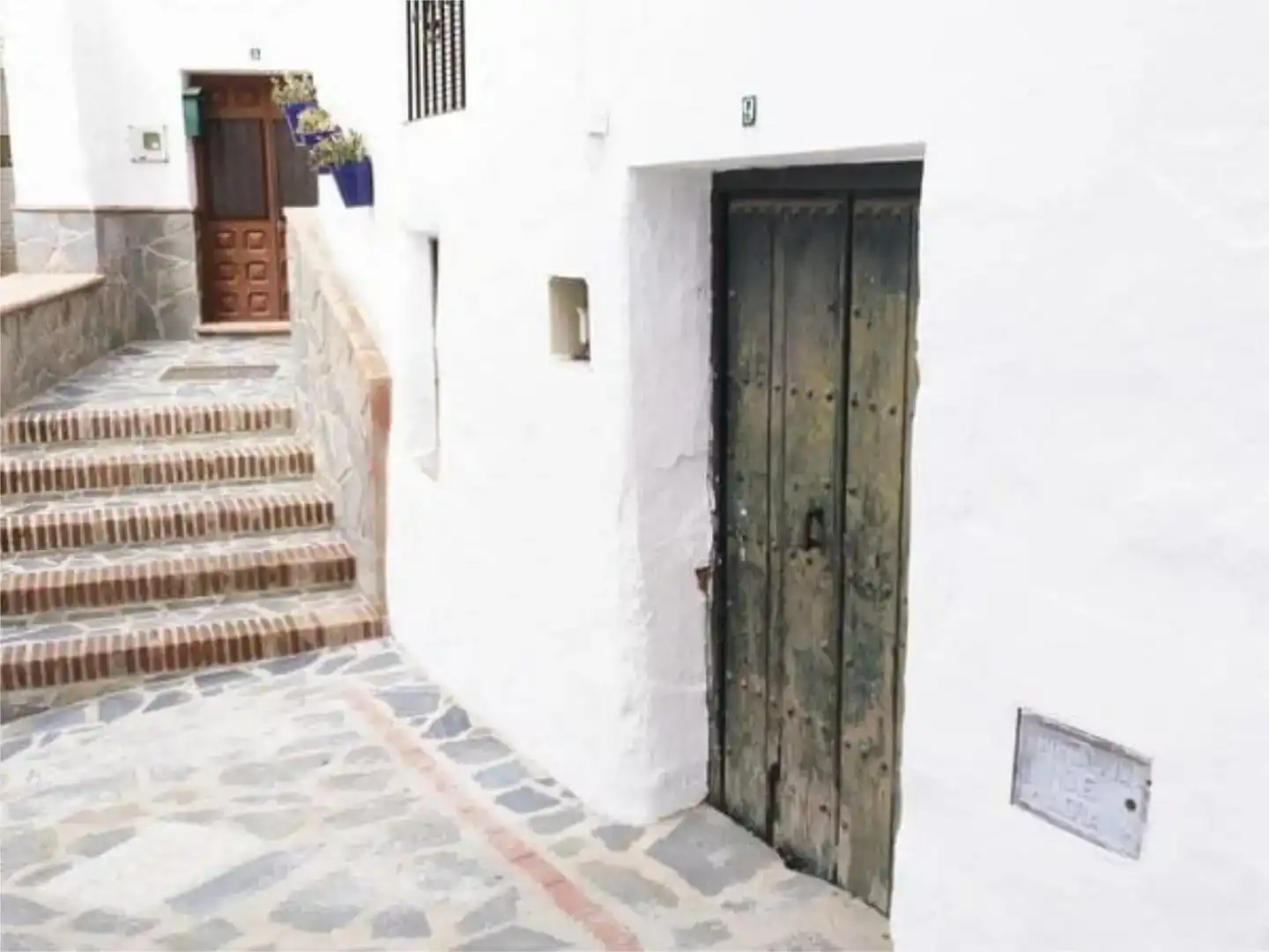 Vista exterior de Casa adosada en venda en Canillas de Albaida amb Aire condicionat, Traster i Balcó