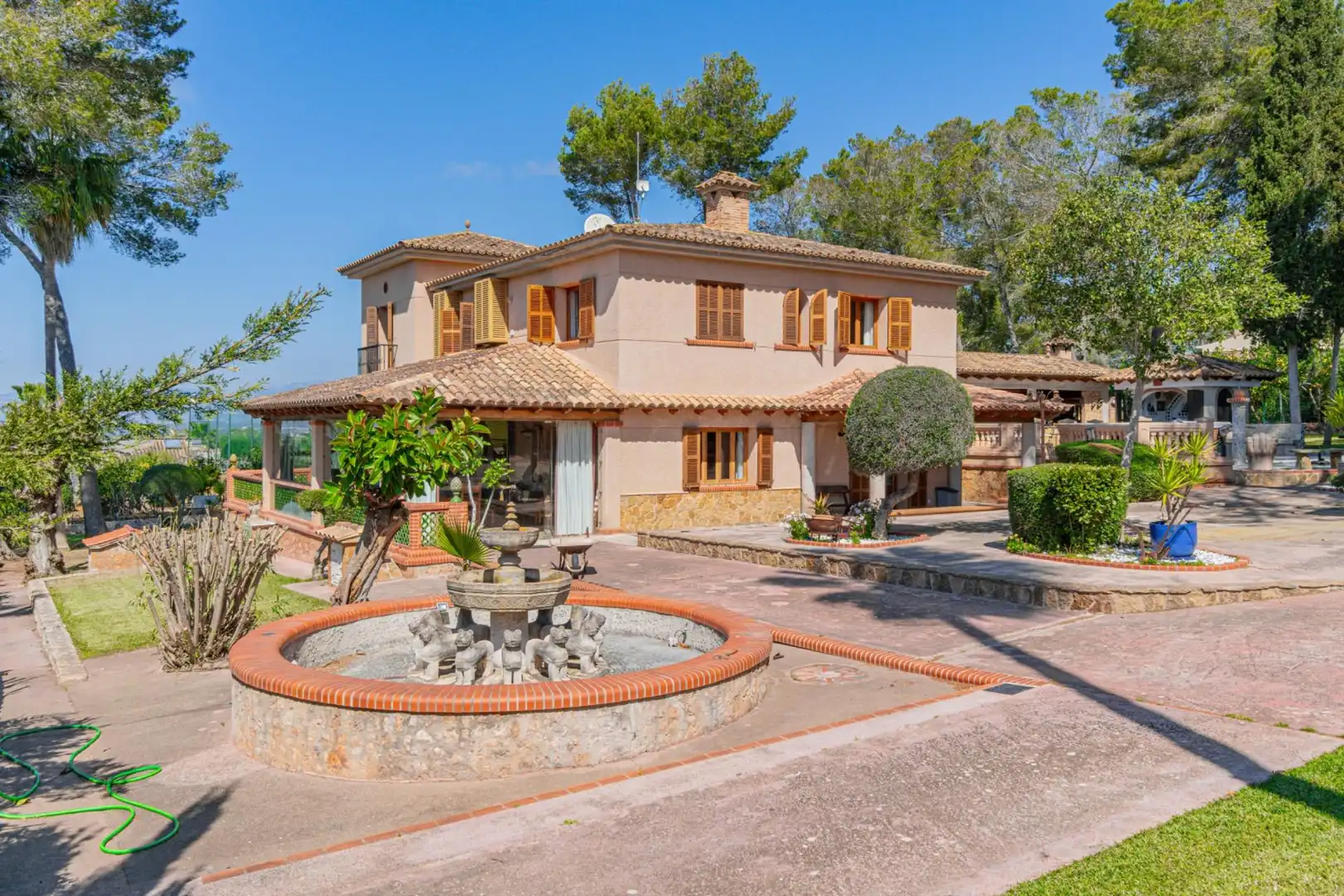 Außenansicht von Country house zum Verkauf in  Palma de Mallorca mit Klimaanlage, Privatgarten und Terrasse