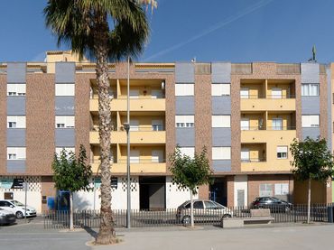 Local comercial de lloguer a Pasaje Reina de las Fiestas