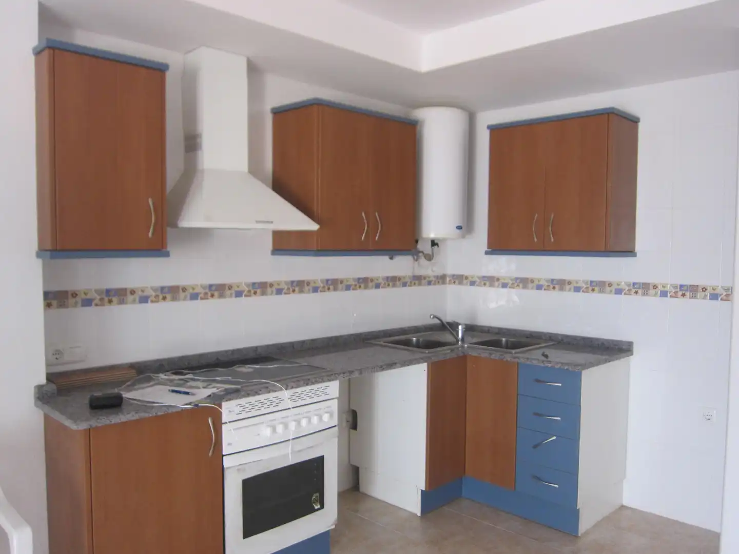 Cuina de Apartament en venda en Chilches / Xilxes amb Calefacció i Terrassa