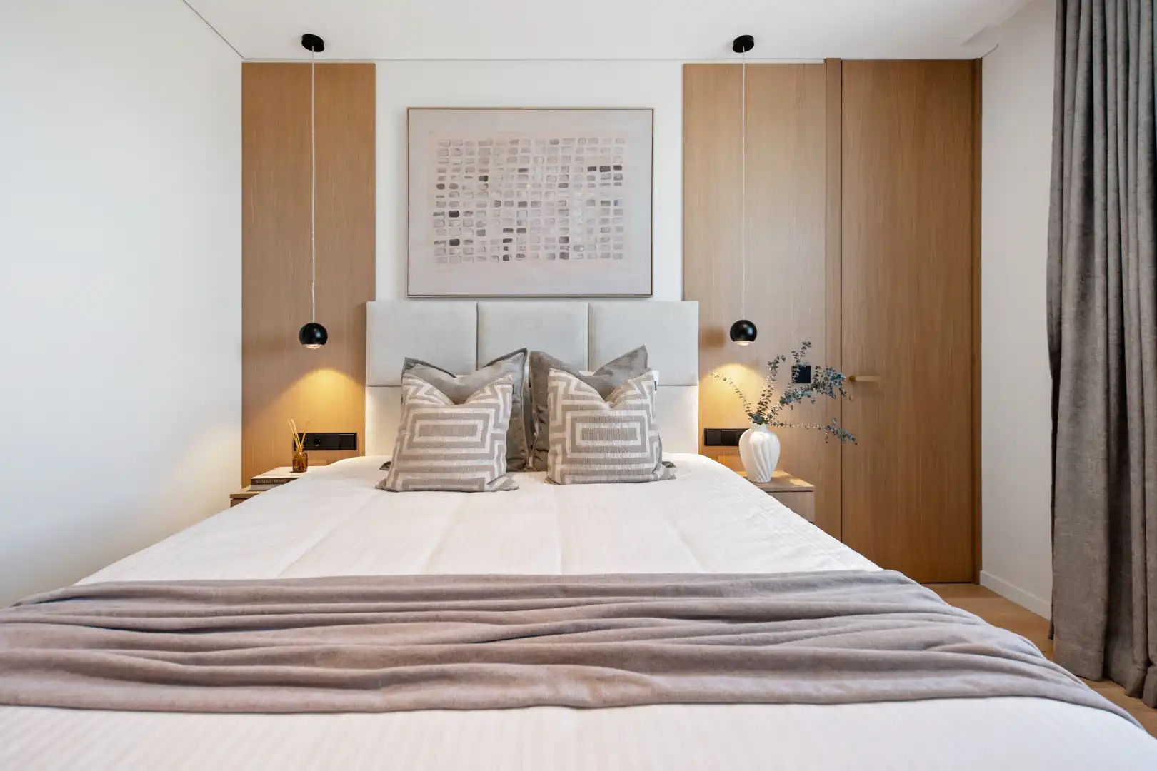Schlafzimmer von Dachboden zum Verkauf in Marbella mit Klimaanlage, Terrasse und Schwimmbad