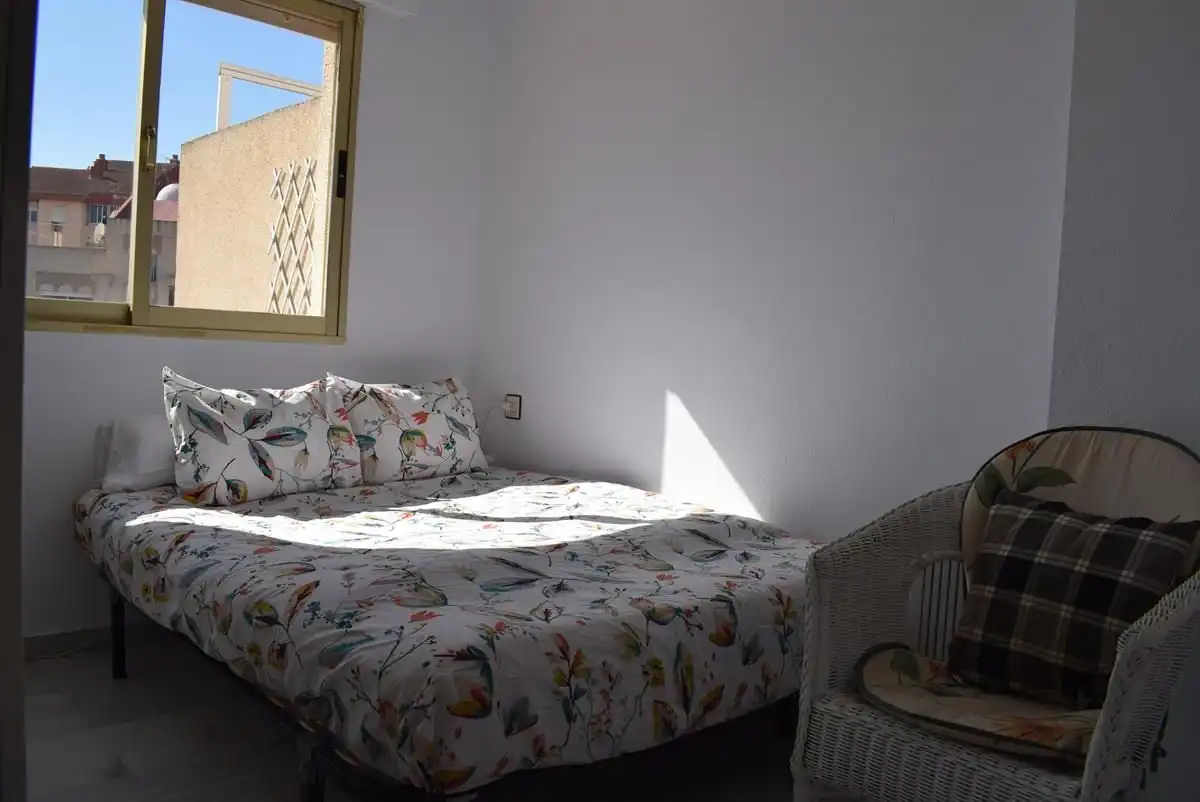 Schlafzimmer von Dachboden zur Miete in Almuñécar mit Terrasse, Möbliert und Ofen